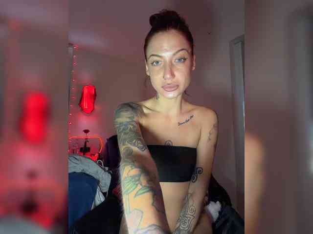 Alina666Mistress webcam