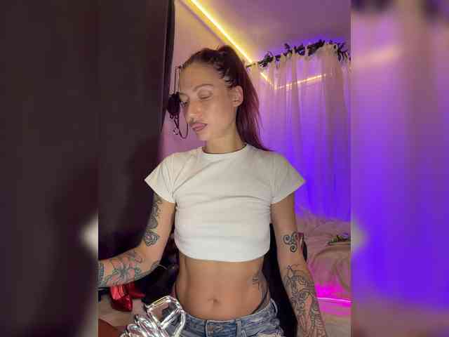 Alina666Mistress webcam
