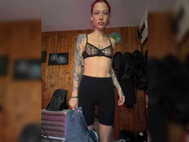 Alina666Mistress webcam