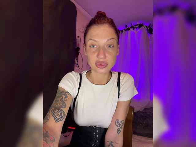 Alina666Mistress webcam