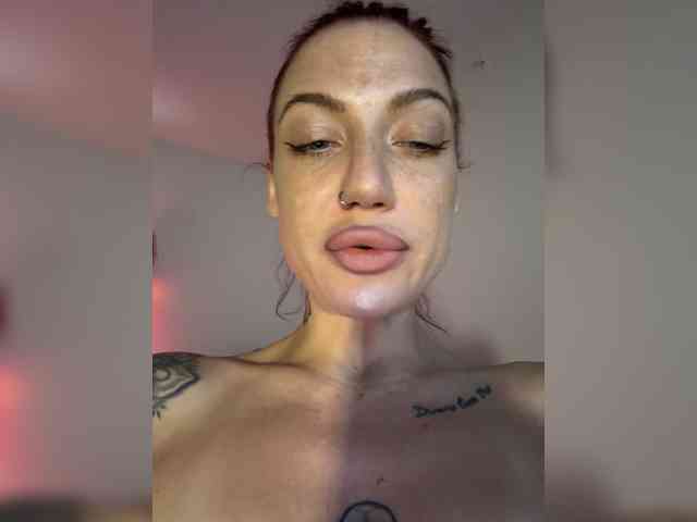 Alina666Mistress webcam