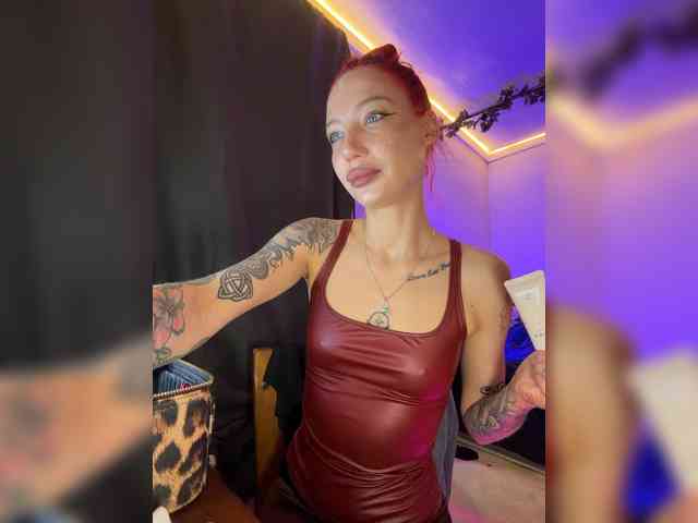 Alina666Mistress webcam