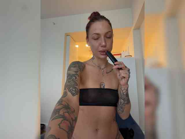 Alina666Mistress webcam