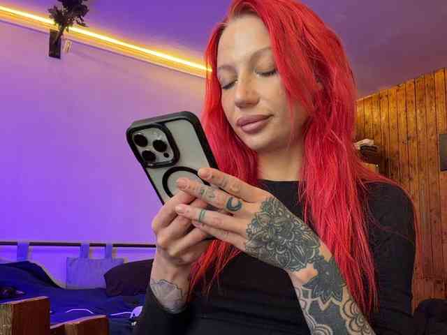 Alina666Mistress webcam