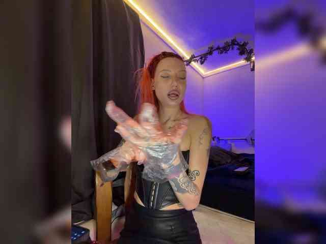 Alina666Mistress webcam