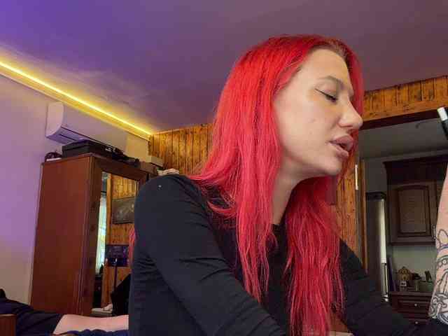 Alina666Mistress webcam