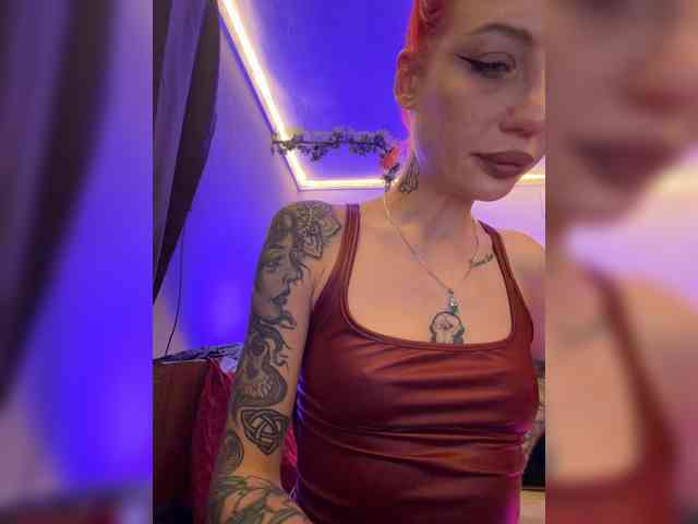 Alina666Mistress webcam