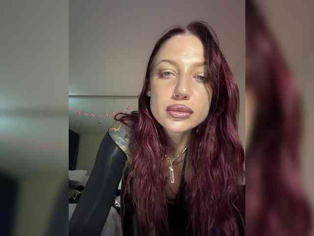 Alina666Mistress webcam