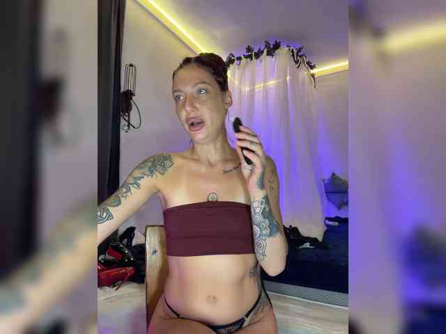 Alina666Mistress webcam