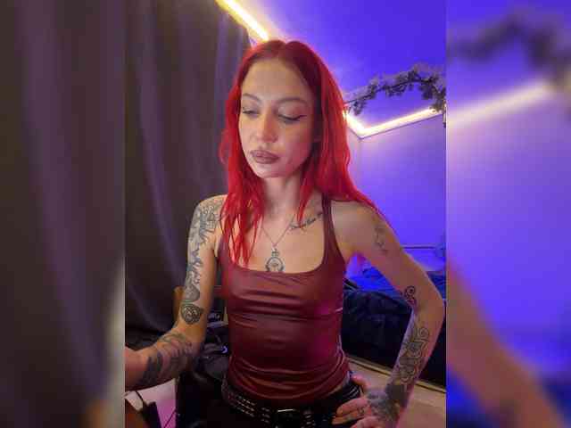 Alina666Mistress webcam