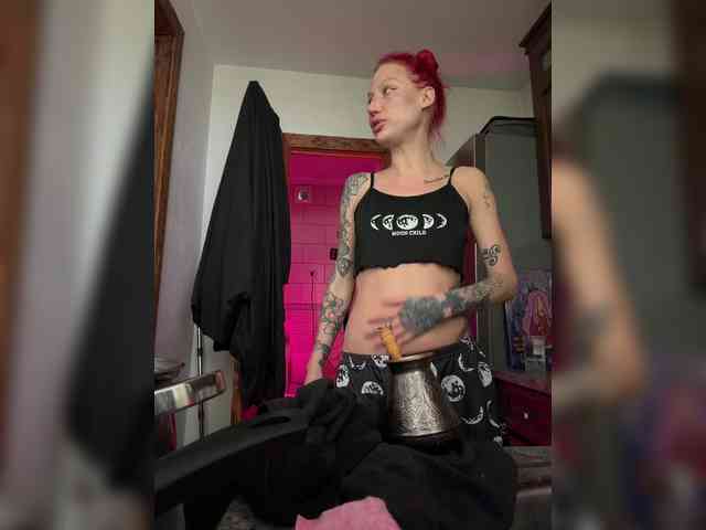 Alina666Mistress webcam