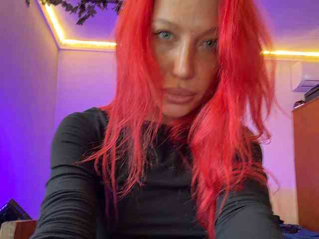 Alina666Mistress webcam