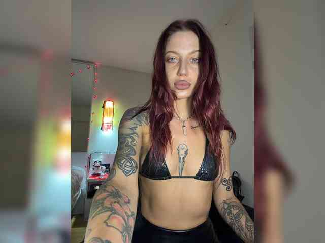 Alina666Mistress webcam