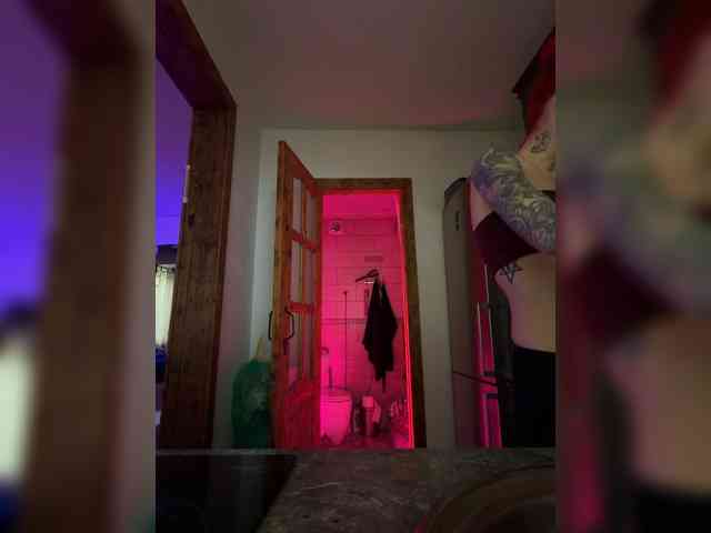 Alina666Mistress webcam