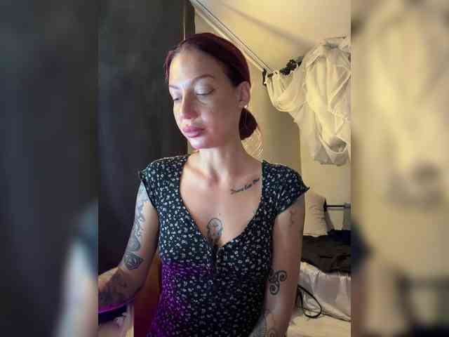 Alina666Mistress webcam