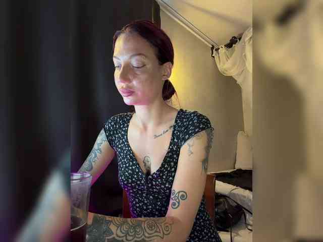 Alina666Mistress webcam