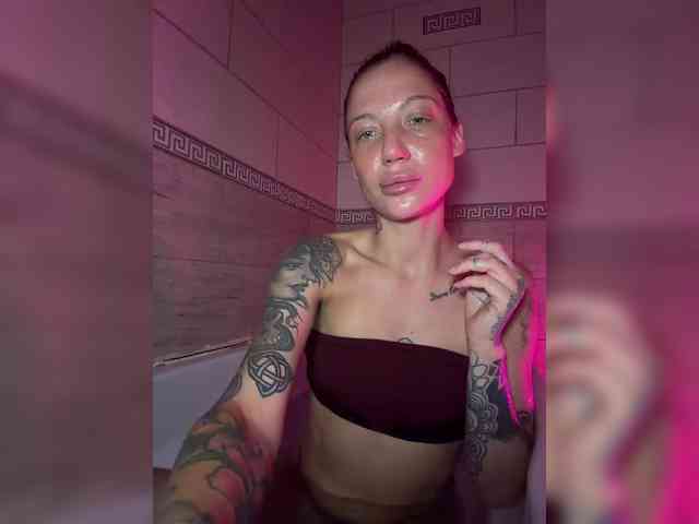 Alina666Mistress webcam