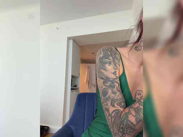 Alina666Mistress webcam