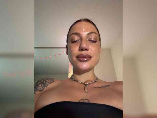 Alina666Mistress webcam