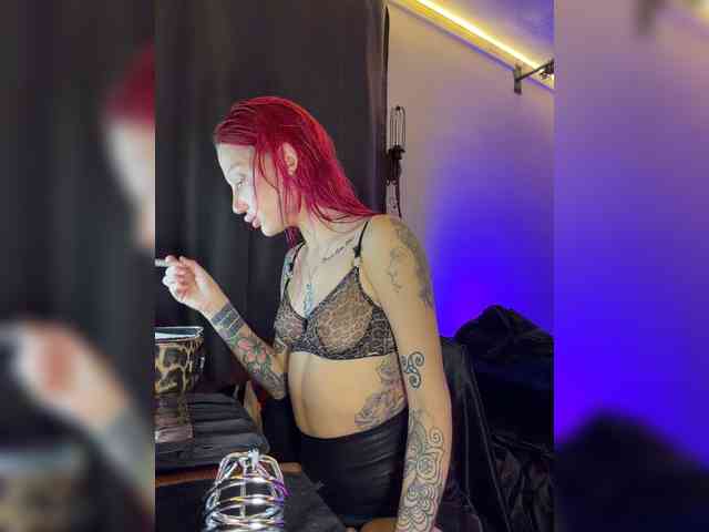 Alina666Mistress webcam