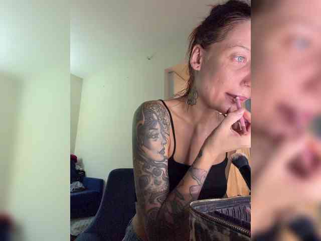 Alina666Mistress webcam