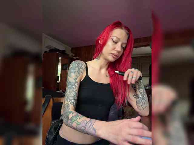Alina666Mistress webcam