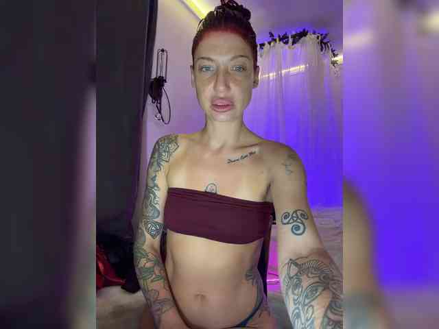 Alina666Mistress webcam