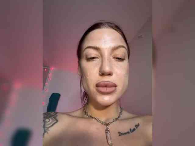 Alina666Mistress webcam