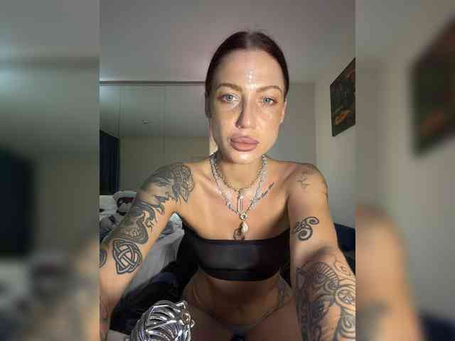 Alina666Mistress webcam