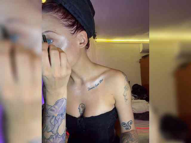 Alina666Mistress webcam