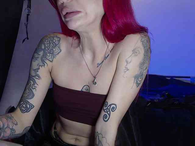 Alina666Mistress webcam