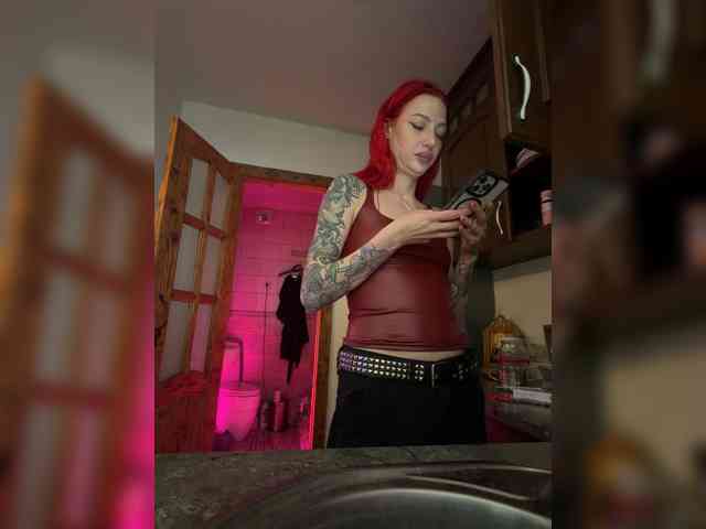 Alina666Mistress webcam