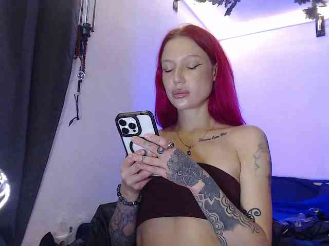 Alina666Mistress webcam
