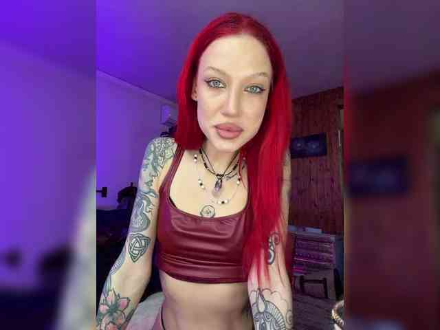 Alina666Mistress webcam