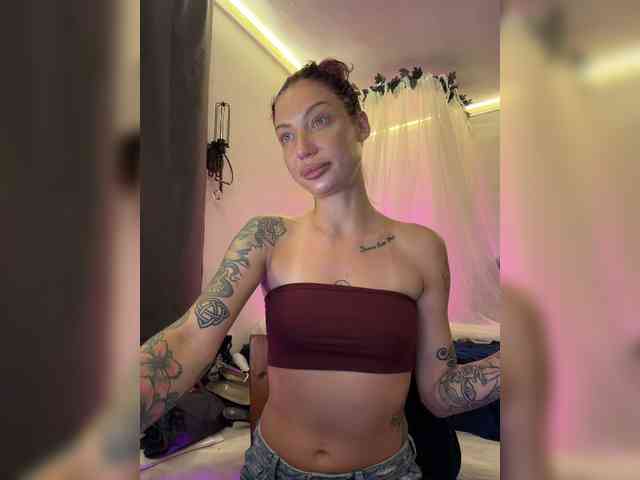 Alina666Mistress webcam