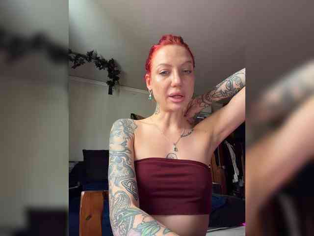 Alina666Mistress webcam