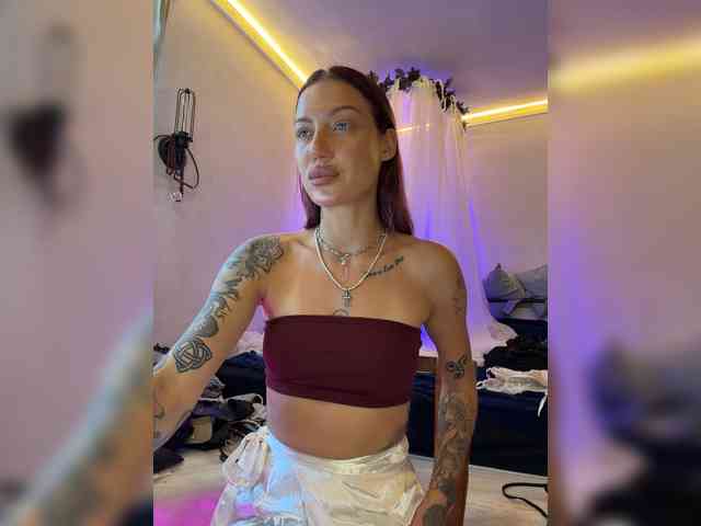 Alina666Mistress webcam
