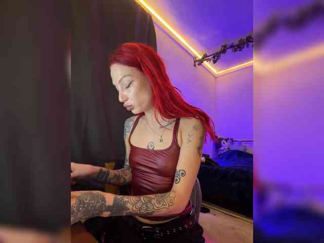 Alina666Mistress webcam