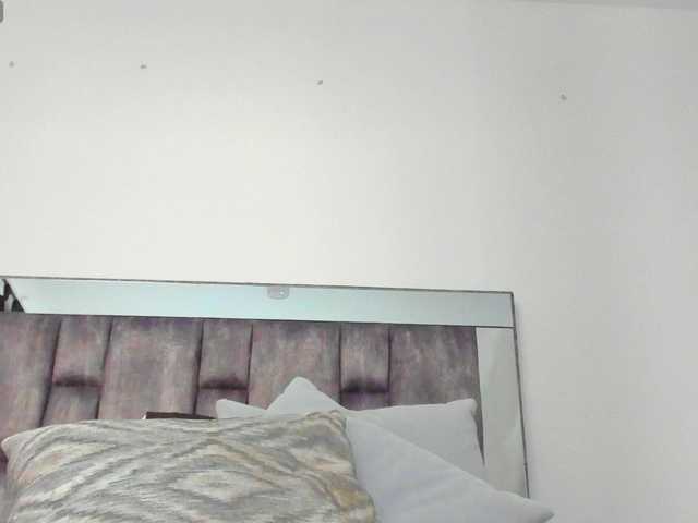 le modèle AlicyaOccean est en webcam porno dans un show sur le site bongacams, il possède les tags suivants: Latino/Hispanic,Brunette,Hairy