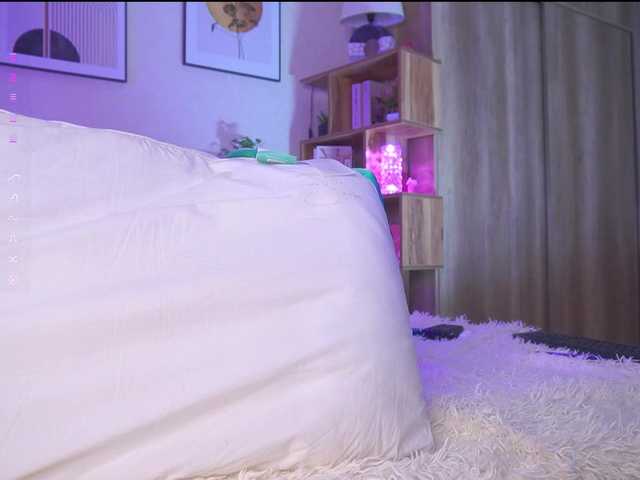 HollieDurand live cam on BongaCams