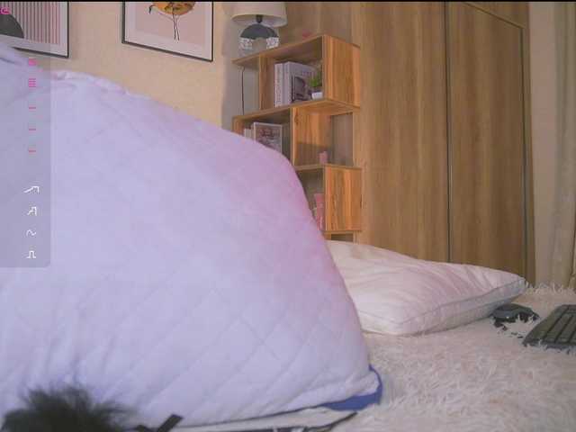 HollieDurand live cam on BongaCams