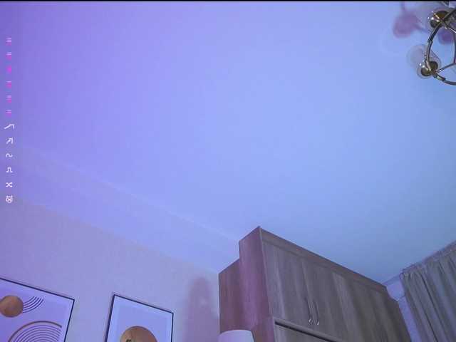 HollieDurand live cam on BongaCams