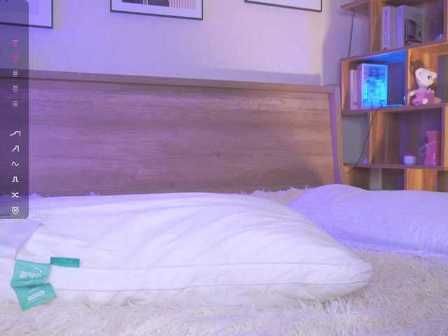 HollieDurand live cam on BongaCams