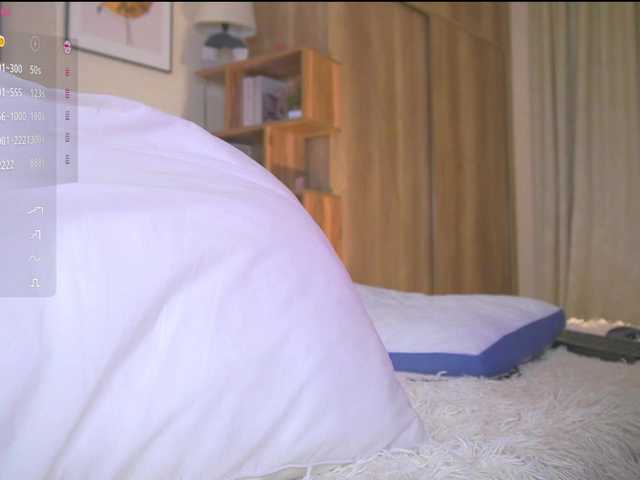 HollieDurand live cam on BongaCams