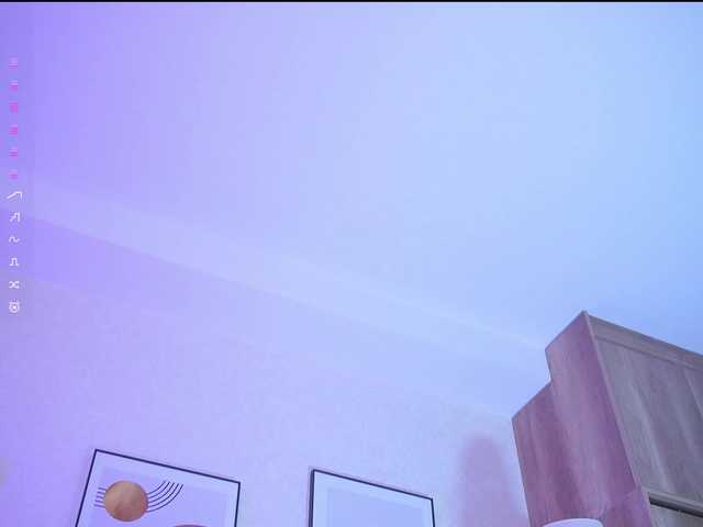 HollieDurand live cam on BongaCams
