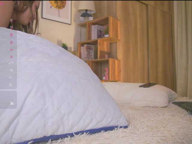 HollieDurand live webcam show