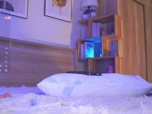 HollieDurand live cam on BongaCams