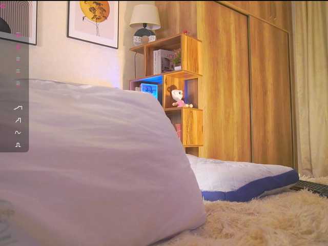 HollieDurand live cam on BongaCams