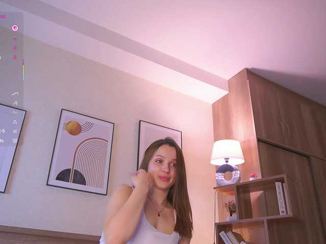 HollieDurand's BongaCams show and profile