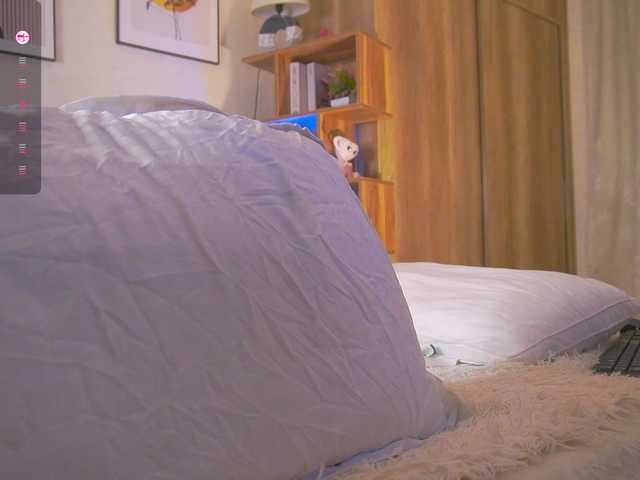 HollieDurand live cam on BongaCams